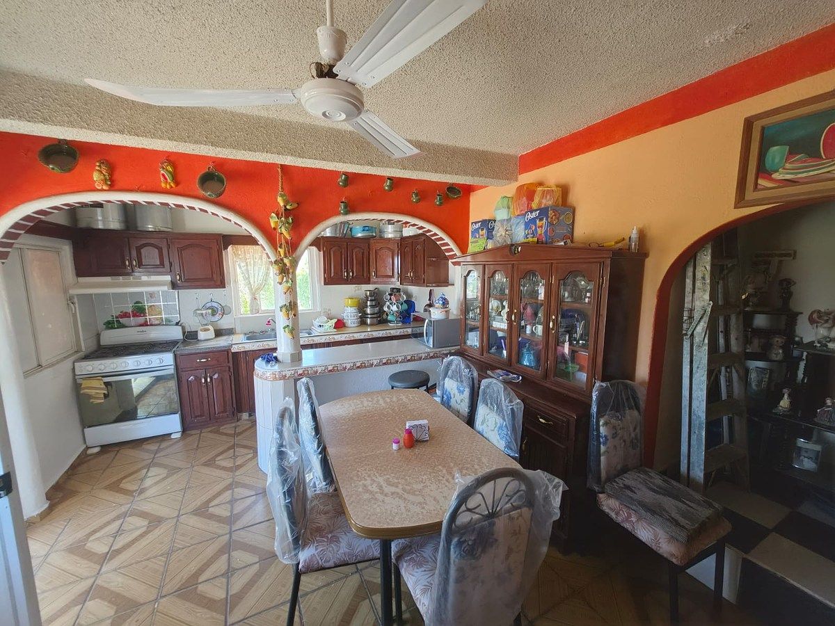 House in Ciudad del Cielo, La Paz, photo 11 of 25