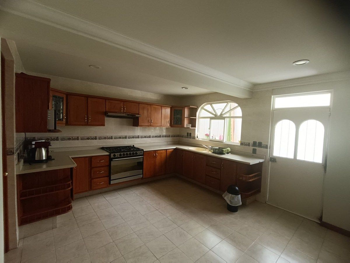 Cocina, photo 3 of 7
