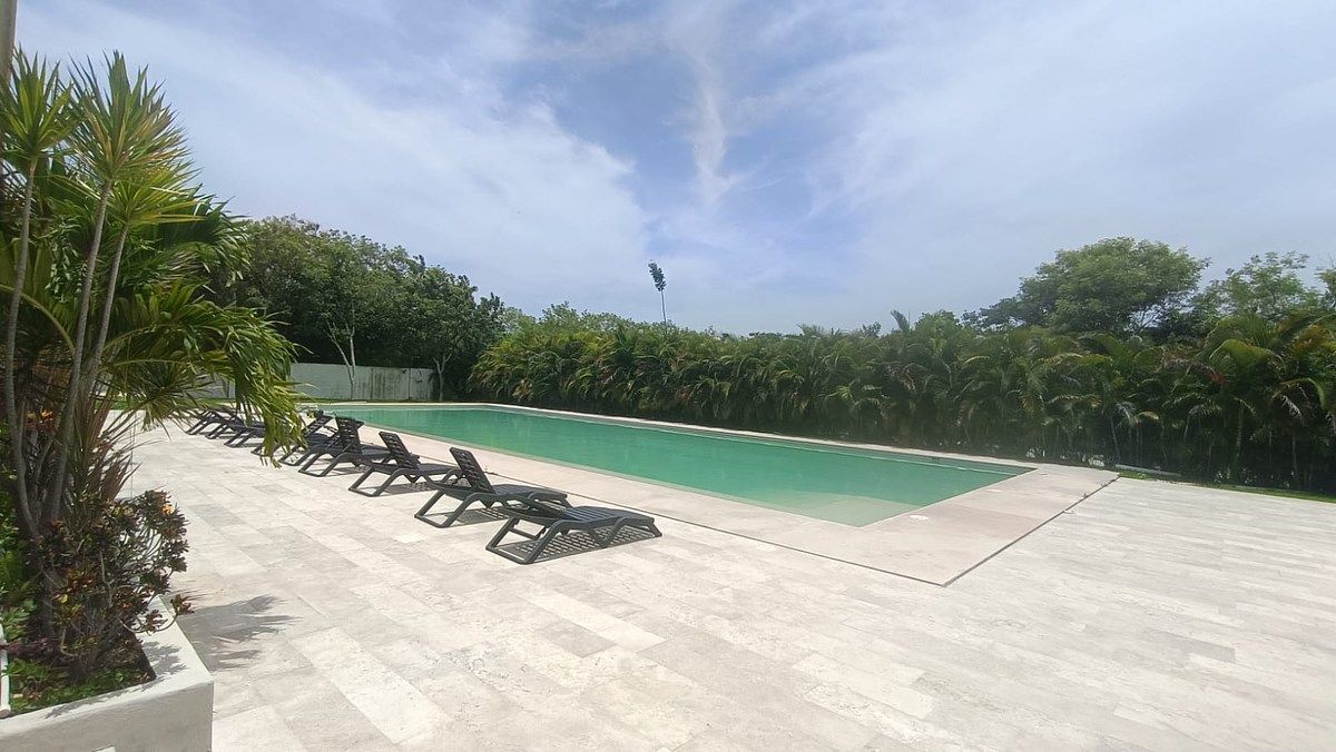 🌿 Terreno à venda dentro da Privada Praderas del Mayab, Conkal, Yucatán, foto 1 de 7