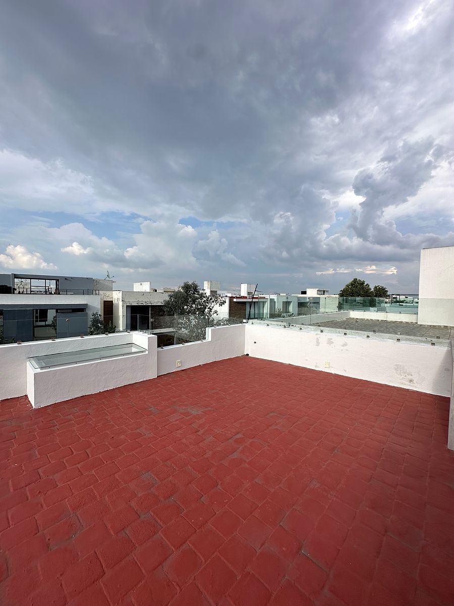 Roof, foto 20 de 26