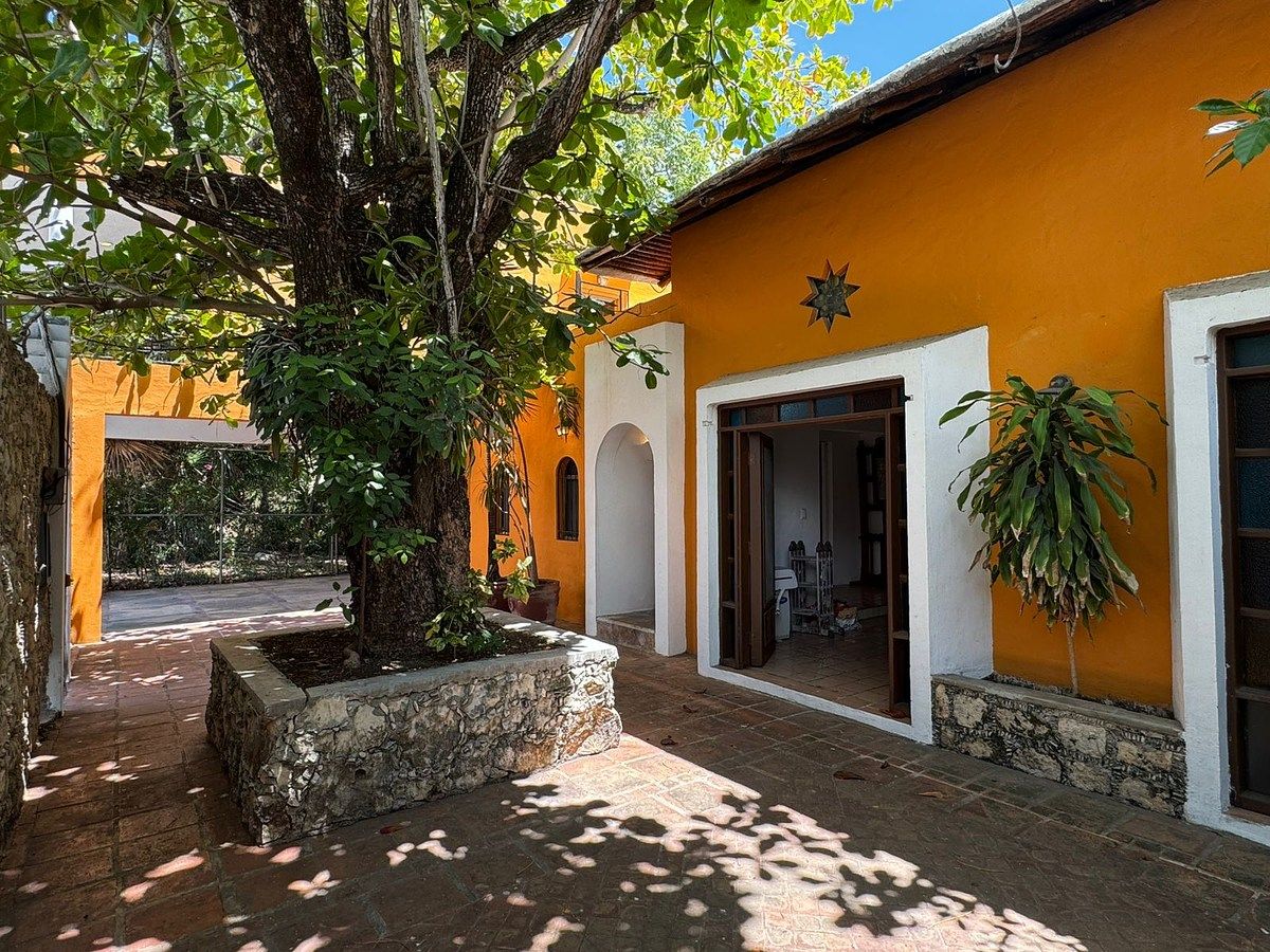 CASA COLONIAL À VENDA EM CANCUN QUINTANA ROO, foto 1 de 33