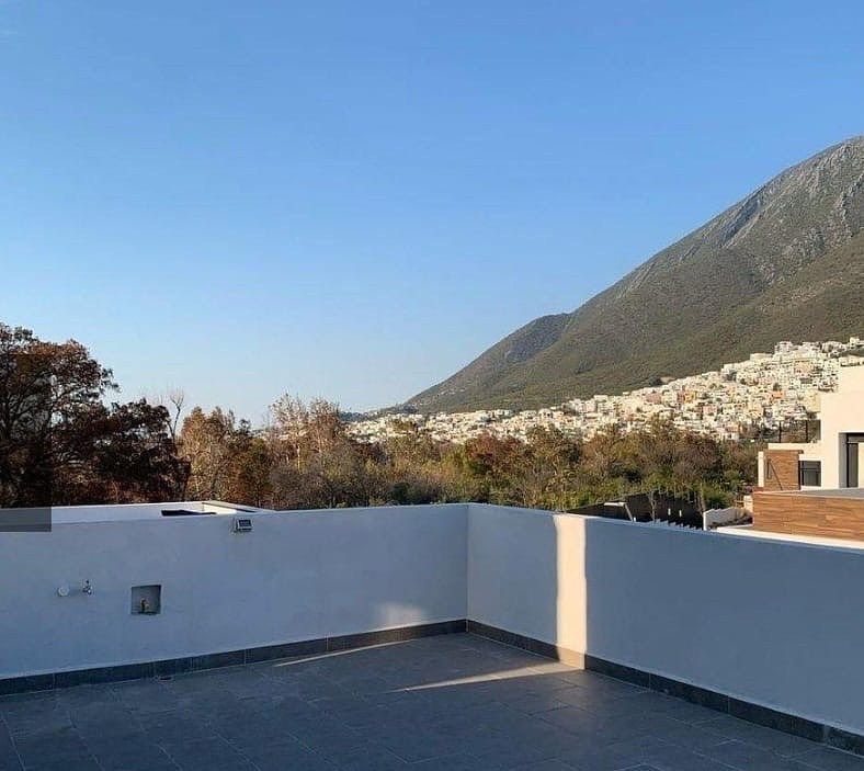 Casa em Estanza Residencial, Monterrey, foto 2 de 11