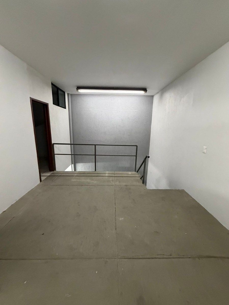 Commercial Storage Unit in Colón Industrial, Guadalajara, photo 6 of 18