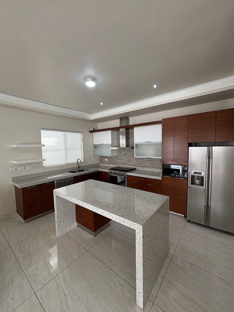 House in Cumbres Elite 6 Sector, Monterrey, photo 7 of 38