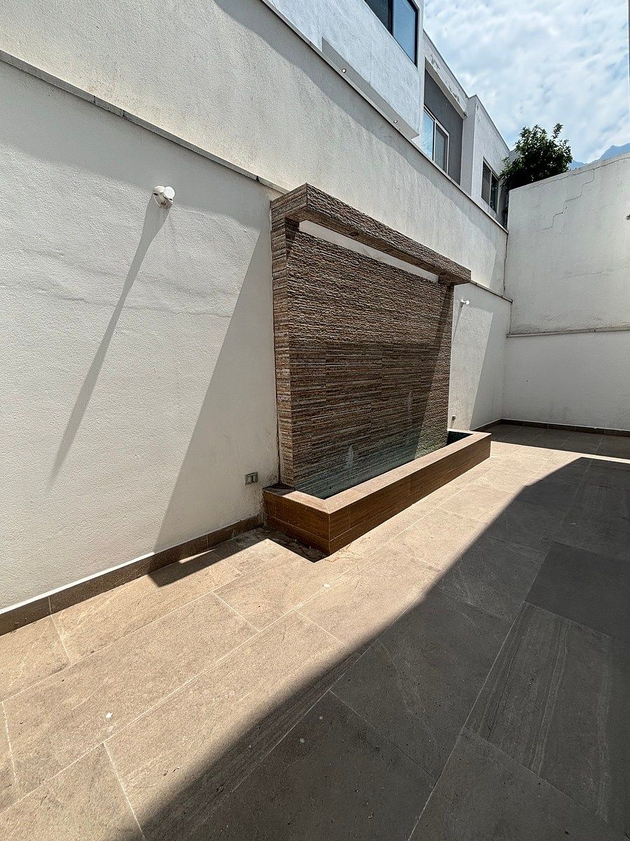 House in Cumbres Elite 6 Sector, Monterrey, photo 13 of 38