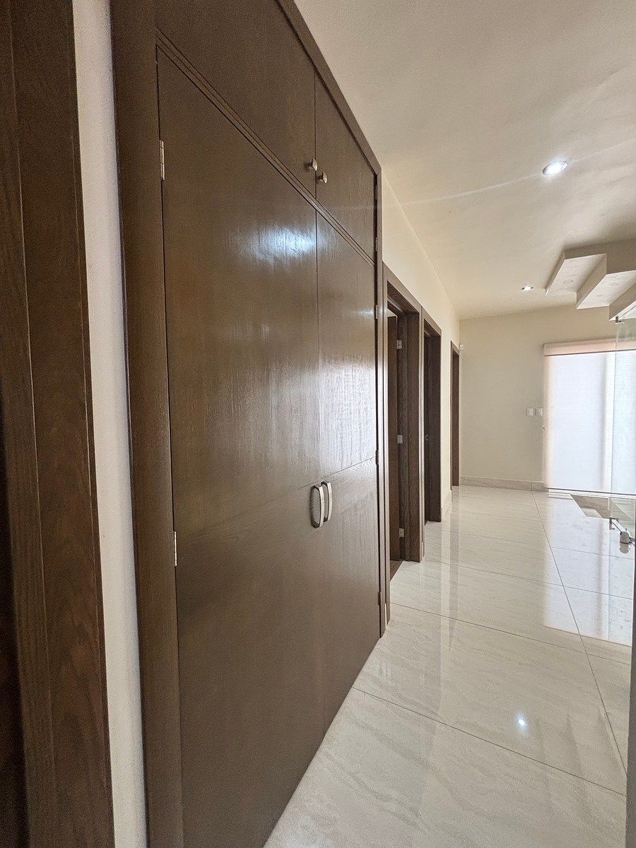 House in Cumbres Elite 6 Sector, Monterrey, photo 17 of 38