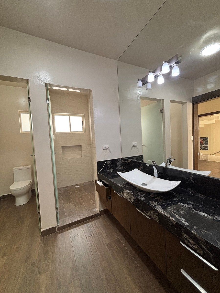 House in Cumbres Elite 6 Sector, Monterrey, photo 19 of 38