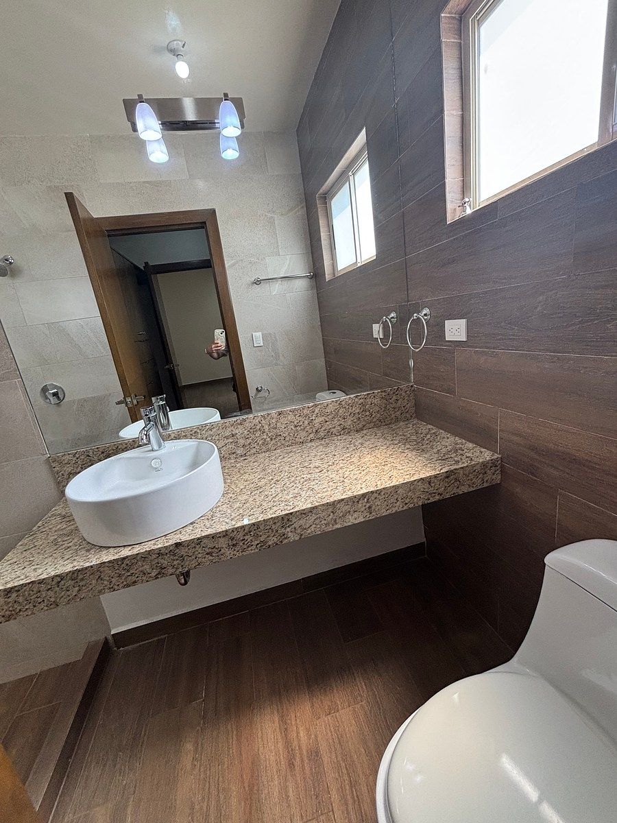 House in Cumbres Elite 6 Sector, Monterrey, photo 25 of 38