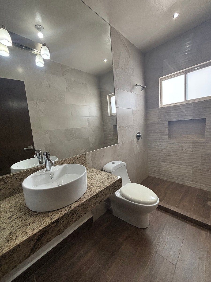 House in Cumbres Elite 6 Sector, Monterrey, photo 36 of 38