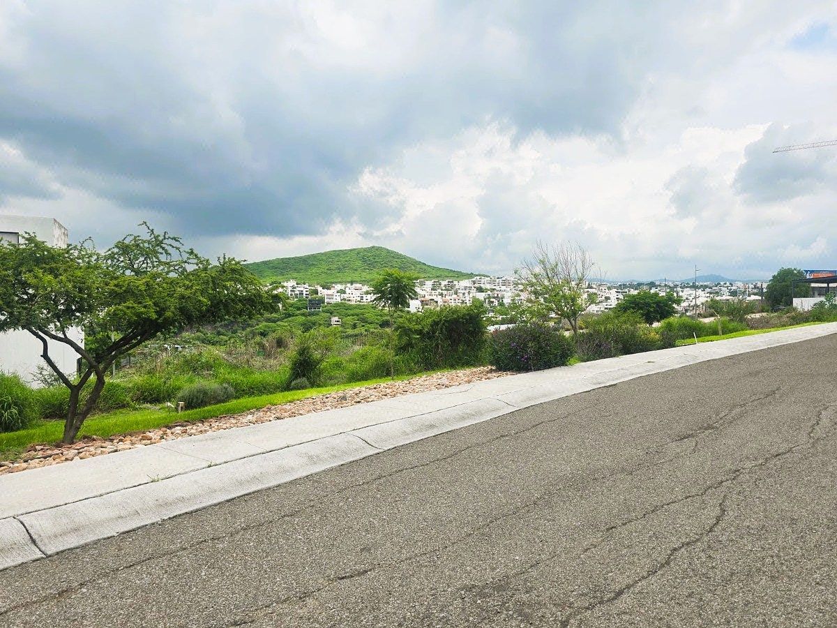 TERRENO HABITACIONAL EN VENTA EN FRACC, LOMAS DE JURIQUILLA, QUERETARO, foto 1 de 16