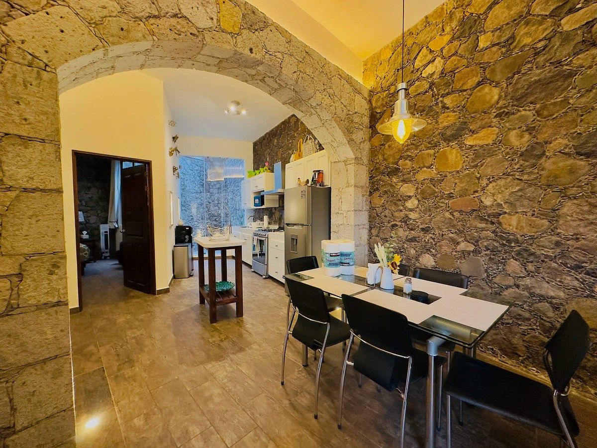 Apartment in La Palmita, San Miguel de Allende, photo 2 of 8