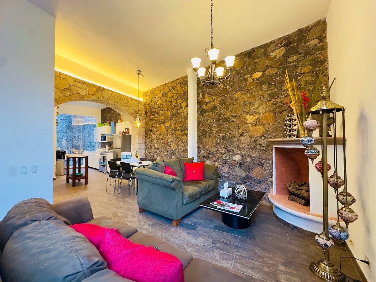 Apartment in La Palmita, San Miguel de Allende, photo 3 of 8