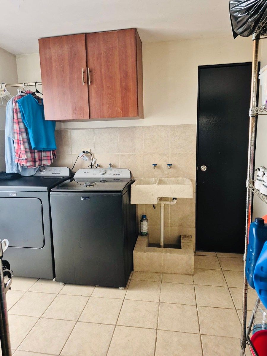 Casa en Puerta de Hierro, Monterrey, foto 10 de 16
