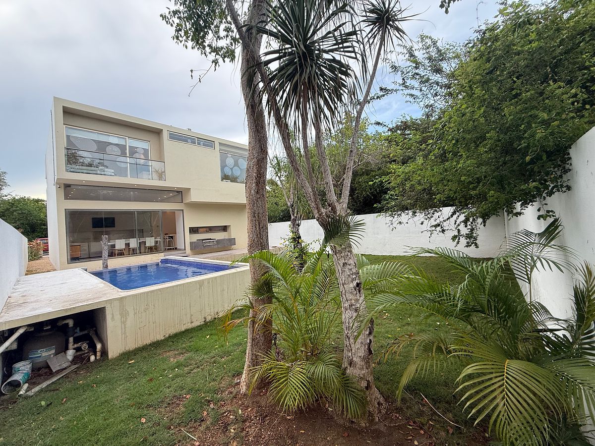 CASA EN PRECIO ESPECIAL TULUM COUNTRY CLUB POR URGENCIA 7,200,000, foto 1 de 47