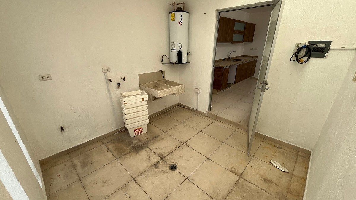 Cuarto de servicio, photo 12 of 21