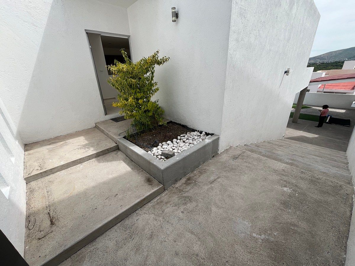 Acceso principal, photo 21 of 21