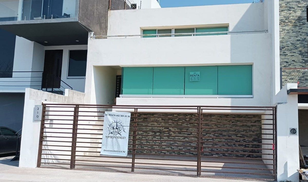 House in Real de Juriquilla, Querétaro, photo 2 of 33