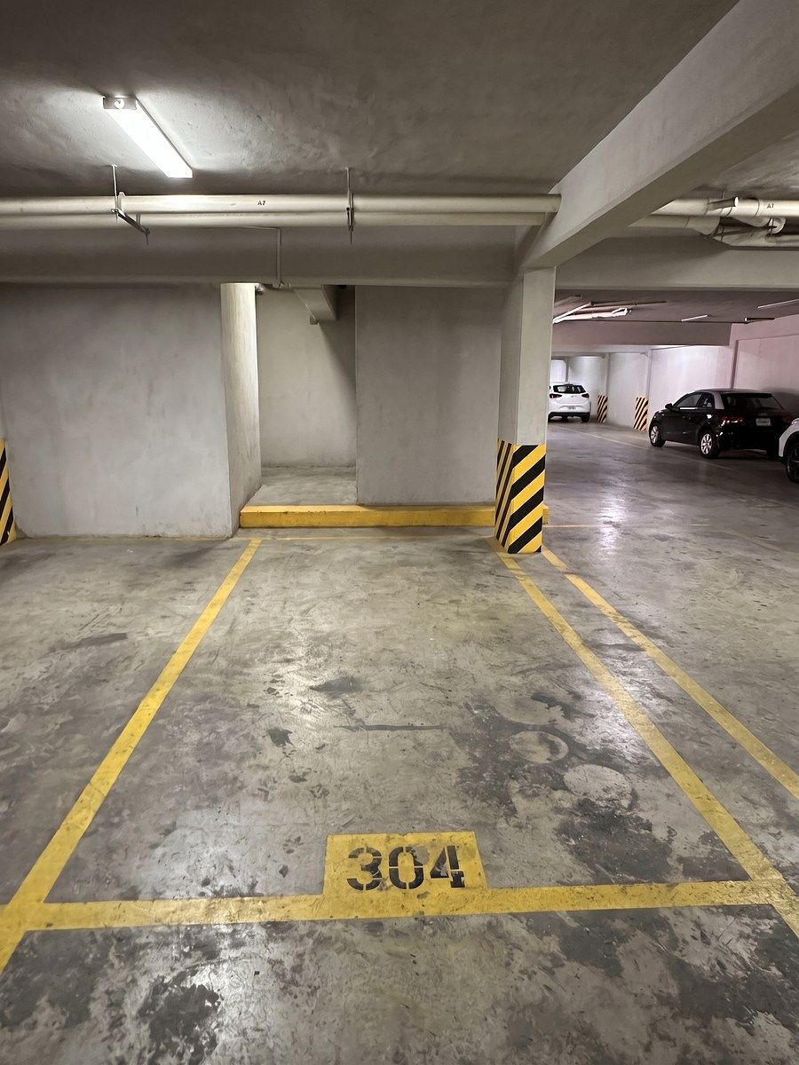 Estacionamiento, foto 17 de 17