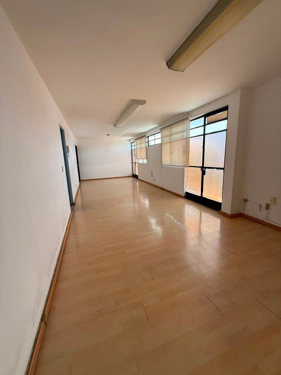 Sala Comercial em Ladrón de Guevara, Guadalajara, foto 5 de 26