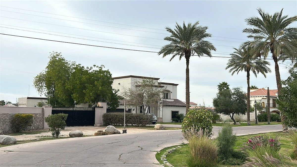 SALE | RESIDENCE IN SAN AGUSTÍN DE LAS PALMAS IN MEXICALI, photo 1 of 10