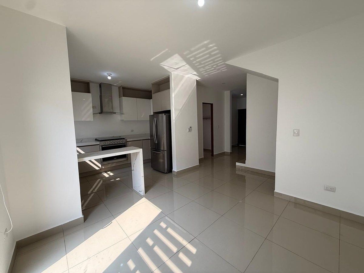 House in Gated Community in Arbórea Sector Linneo, García, photo 4 of 26