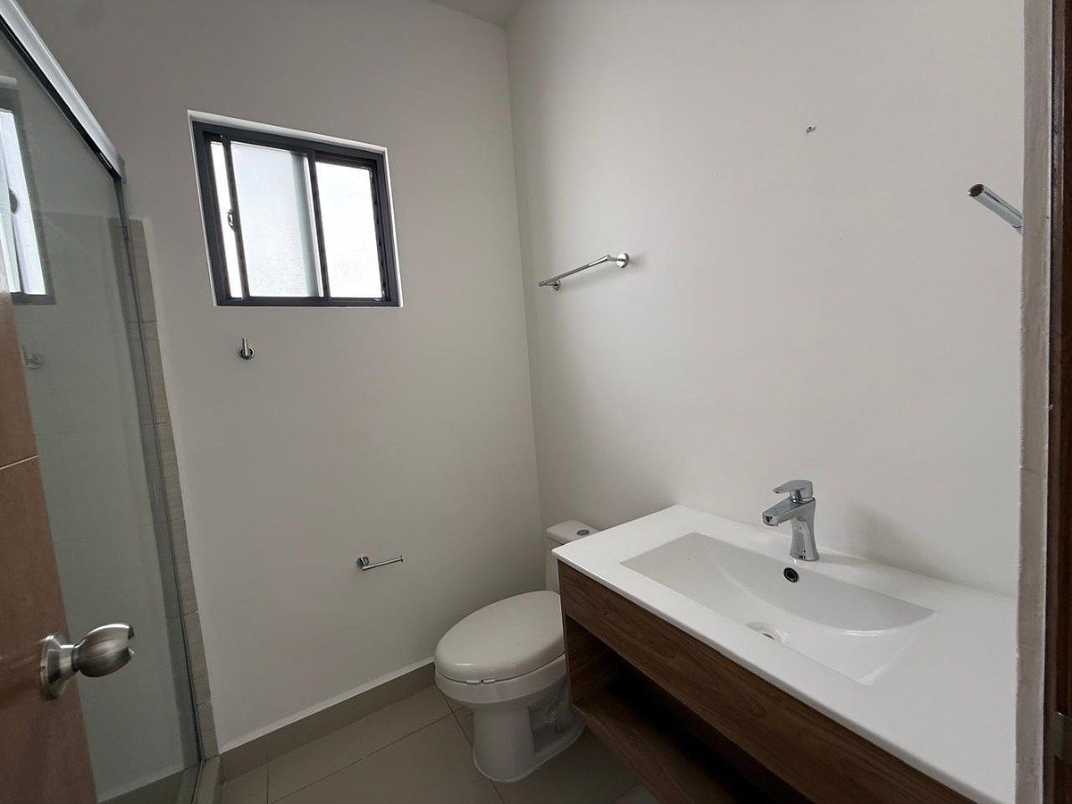 House in Gated Community in Arbórea Sector Linneo, García, photo 17 of 26