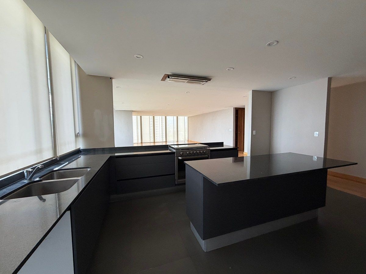 Boulevard Bosque Real 180, Bosque Real, Huixquilucan, photo 1 of 41