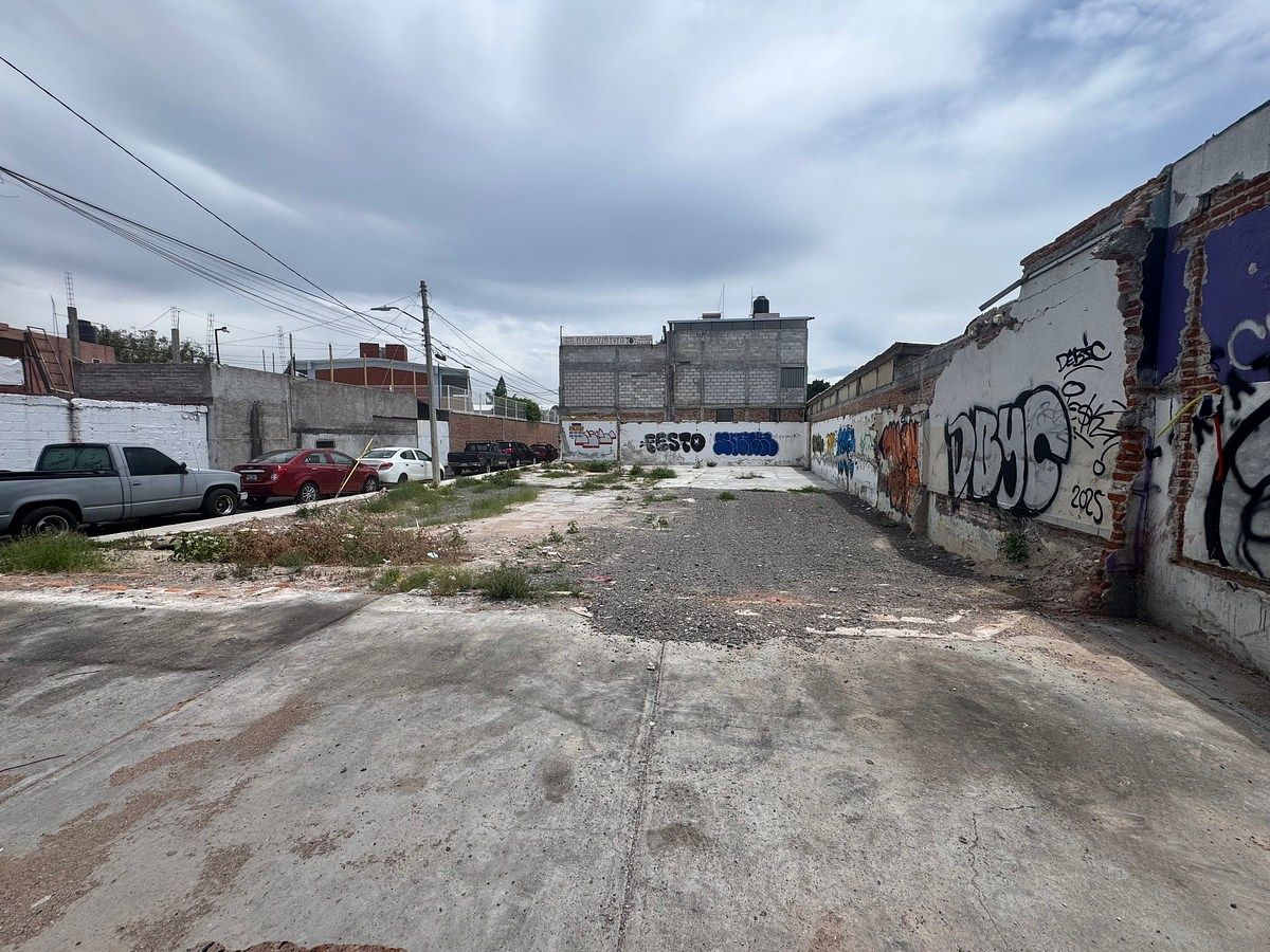 SE RENTA TERRENO, foto 1 de 1