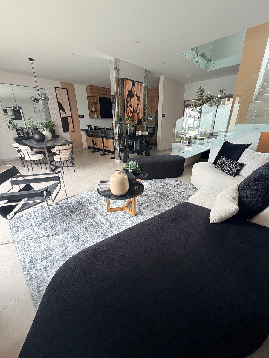 Casa en venta en Valle Imperial, foto 1 de 42