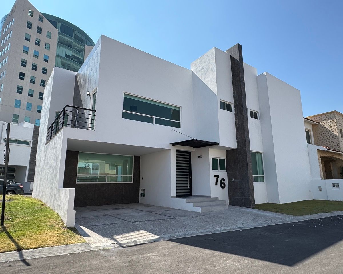 CASA PARA ALUGAR NA ESQUINA EM ÁREA PRIVILEGIADA - CENTRO SUL, foto 1 de 32