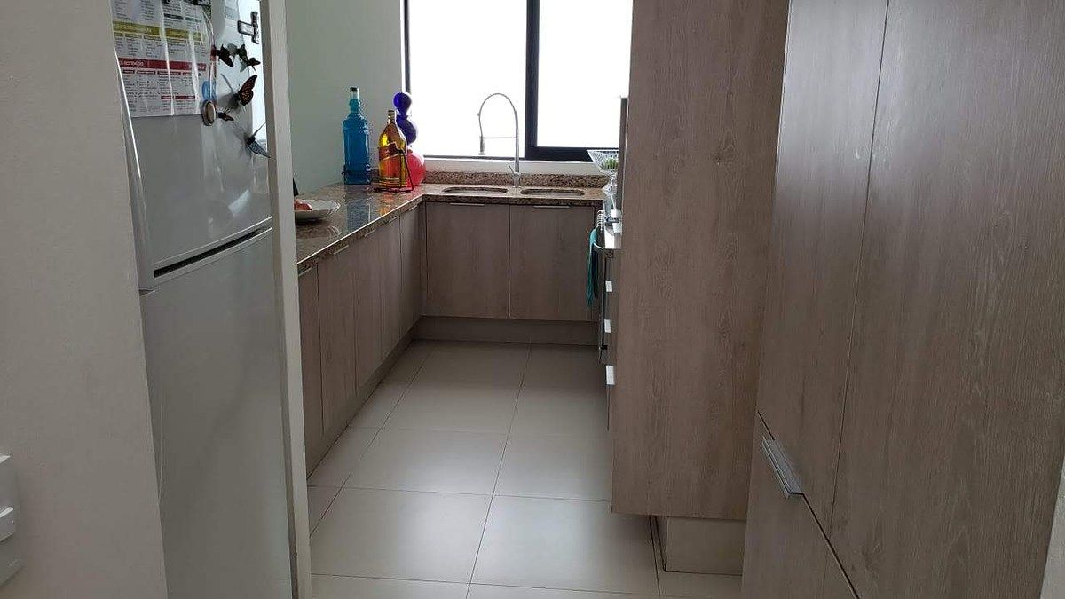 FABULOSA RESIDÊNCIA MOBILIADA PARA ALUGUEL EM LOS PINOS, foto 1 de 16