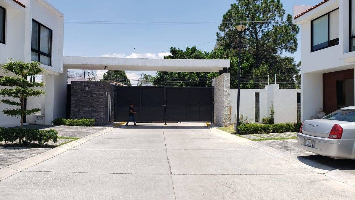 Casa em condomínio fechado em Campestre los Pinos, Zapopan, foto 2 de 16