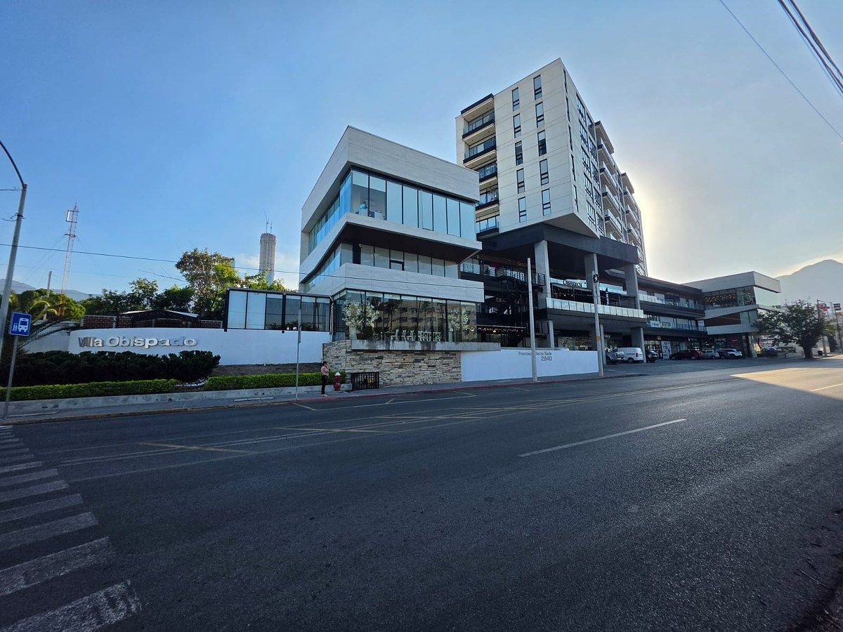 LOCAL COMERCIAL EM TORRE DE USOS MISTOS, CHEPEVERA, MONTE REY, NOVO LEÃO, foto 1 de 7