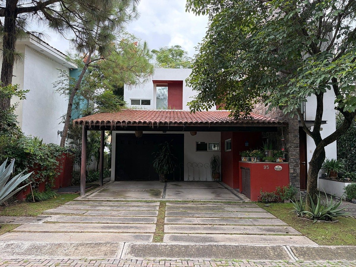 Casa en Jardines de Santa Anita, Tlajomulco de Zúñiga, foto 2 de 38