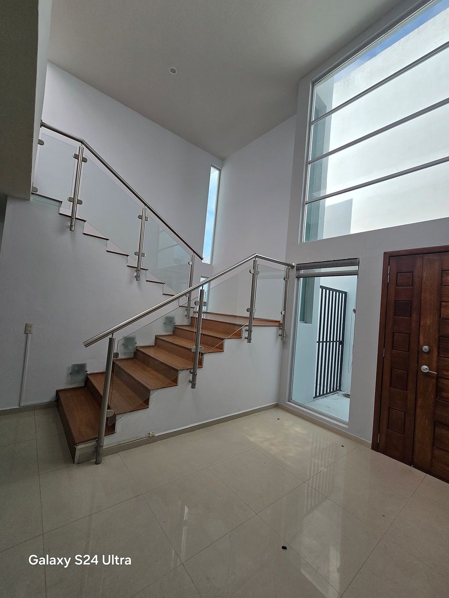 Casa em Bosques Santa Anita, Tlajomulco de Zúñiga, foto 3 de 35