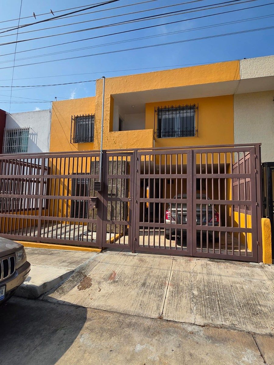 CASA EN RENTA LOMAS DE ATEMAJAC, foto 1 de 16