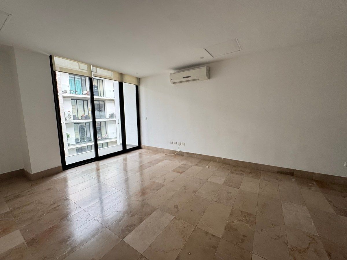 Apartamento em Vía Cordillera, Santa Catarina, foto 2 de 15