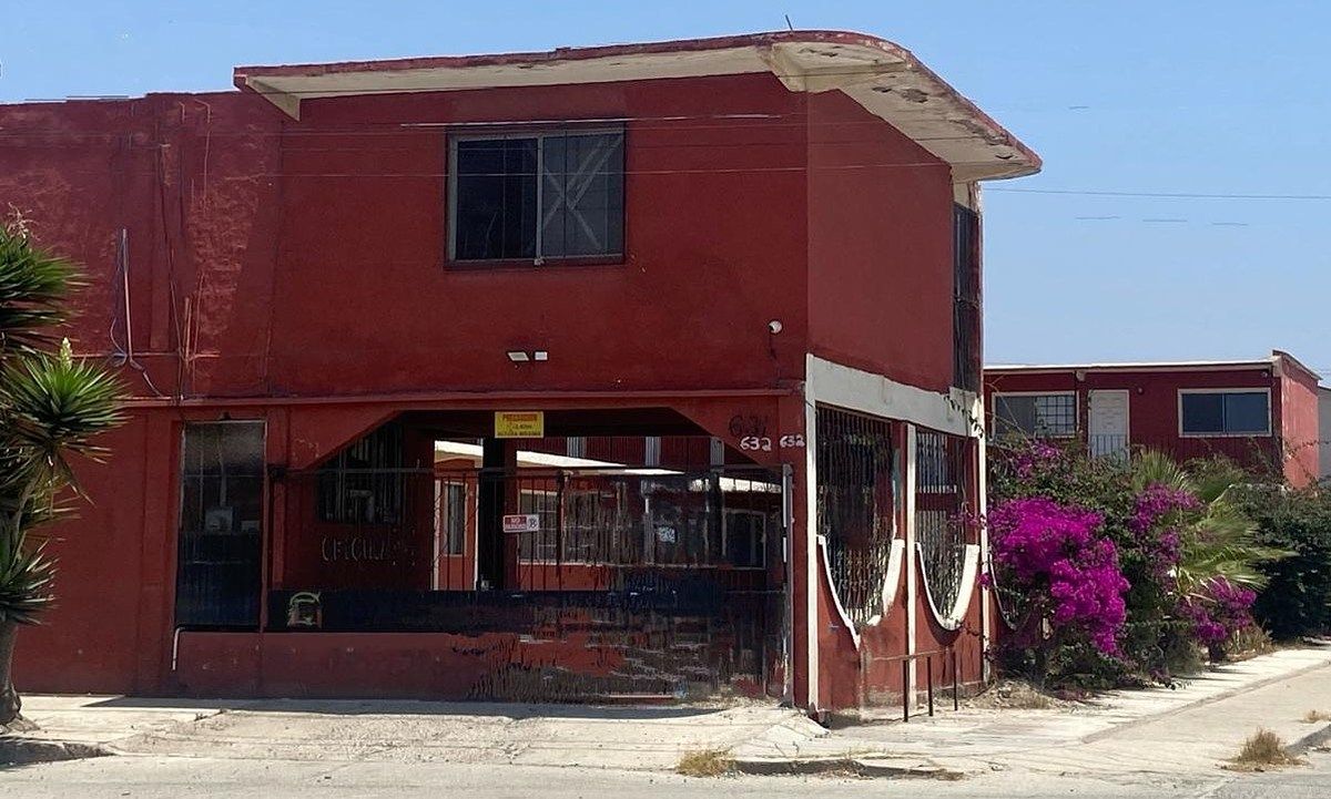 Building in Bustamante, Ensenada, photo 3 of 4