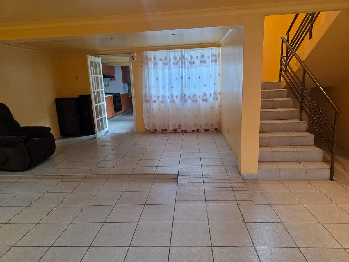 Casa em Presidentes Ejidales, Coyoacán, foto 3 de 42
