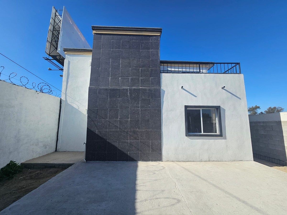 HOUSE FOR SALE IN REFORMA COLONY, photo 1 of 42