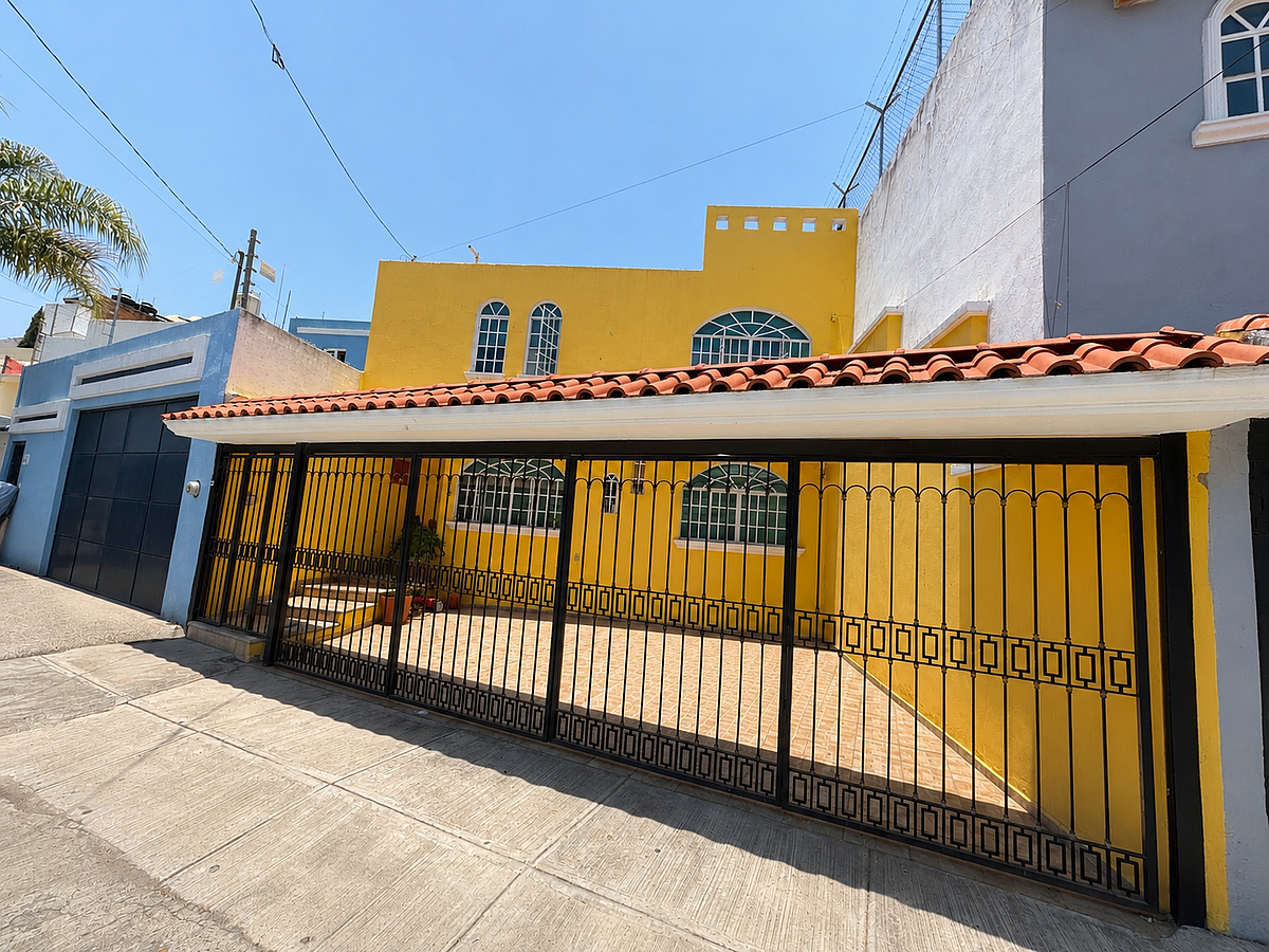 Casa em Jardines Alcalde, Guadalajara, foto 2 de 31
