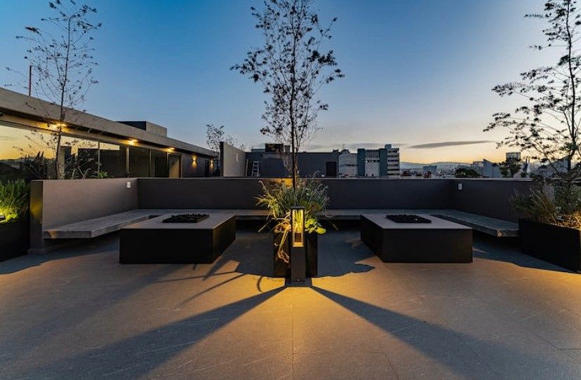 Departamento frente al Parque España con roof garden
