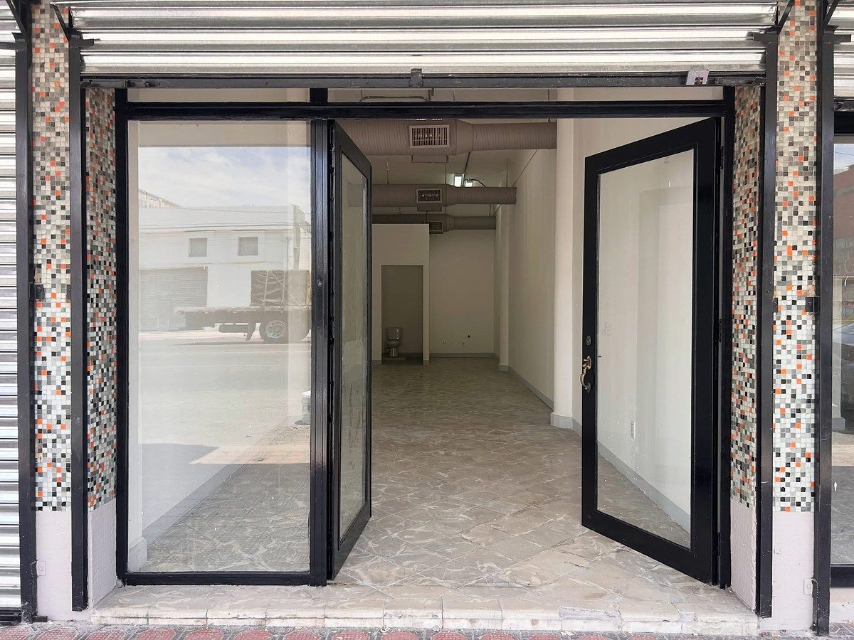 Local comercial para alugar 38 m2, Av. Pino Suárez, Centro de MTY - $30,000 MXN, foto 1 de 7