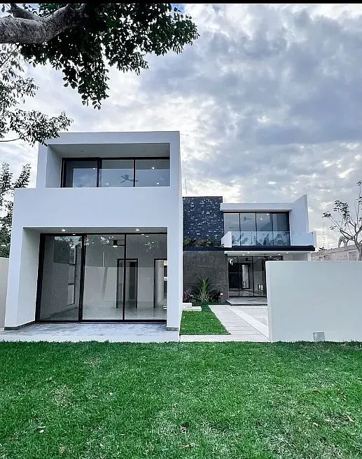 Casa Jane em uma área privada ao norte de Mérida, foto 1 de 18
