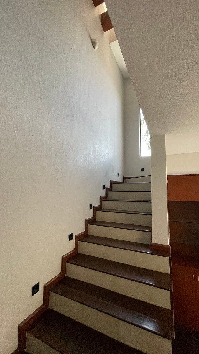 Escalera a segundo nivelo, foto 19 de 40
