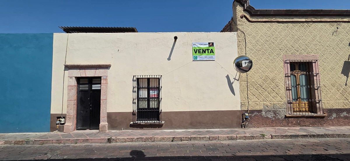 FOR SALE HOUSE IN HISTORICAL CENTER OF QUERETARO., photo 1 of 29