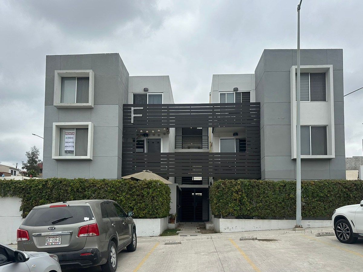 BRB  ¡Departamento en Renta en Treviana – Colinas de California!, foto 1 de 11