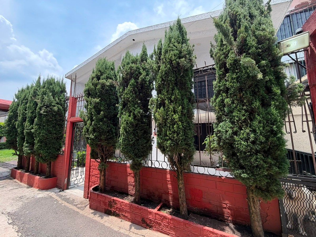House in San Bernabé Ocotepec, La Magdalena Contreras, photo 2 of 16