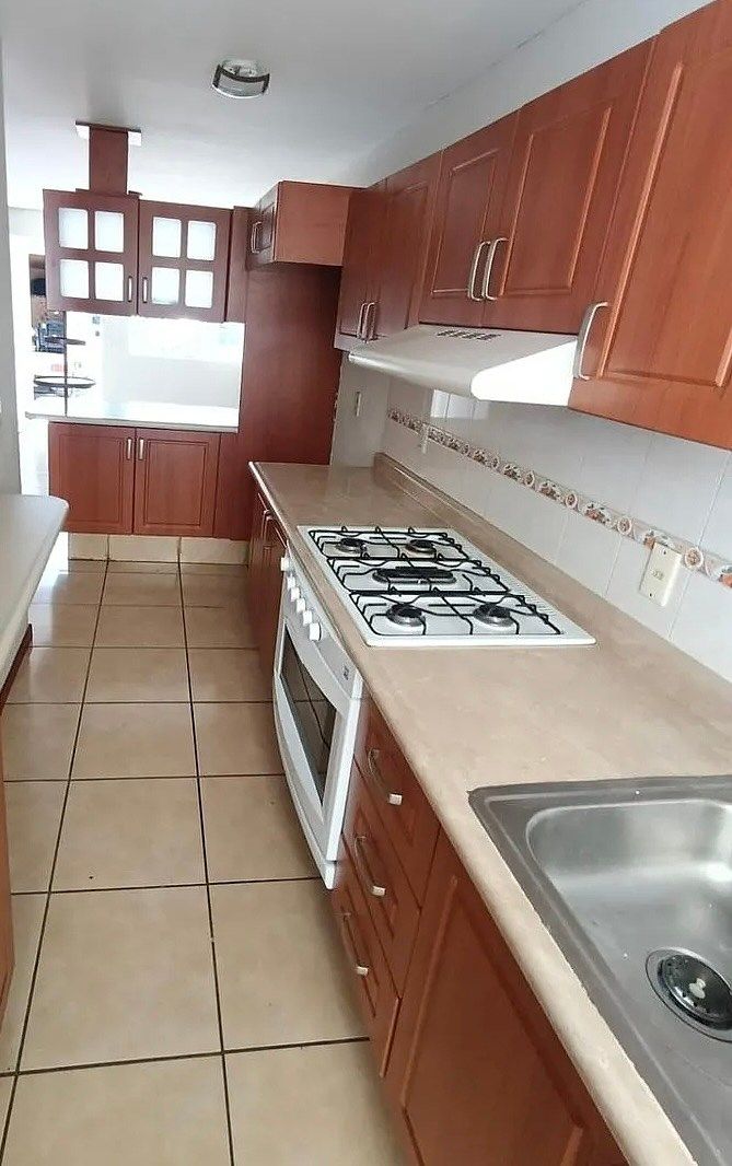 Casa em Real Del Bosque, Zapopan, foto 4 de 16