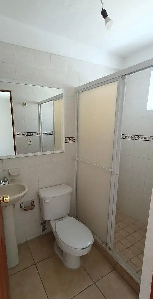 Casa em Real Del Bosque, Zapopan, foto 12 de 16